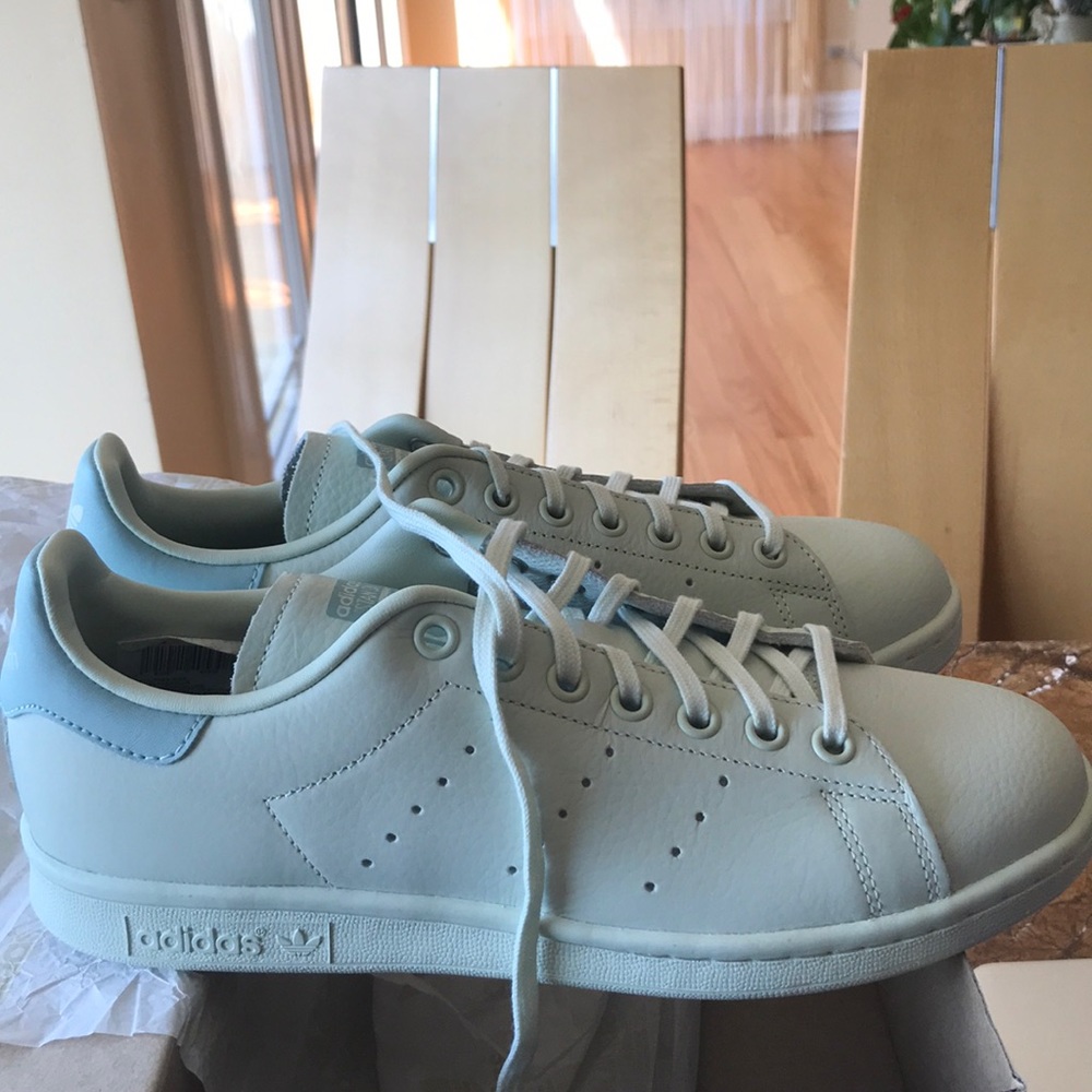 Women’s Adidas Stan Smith Shoes